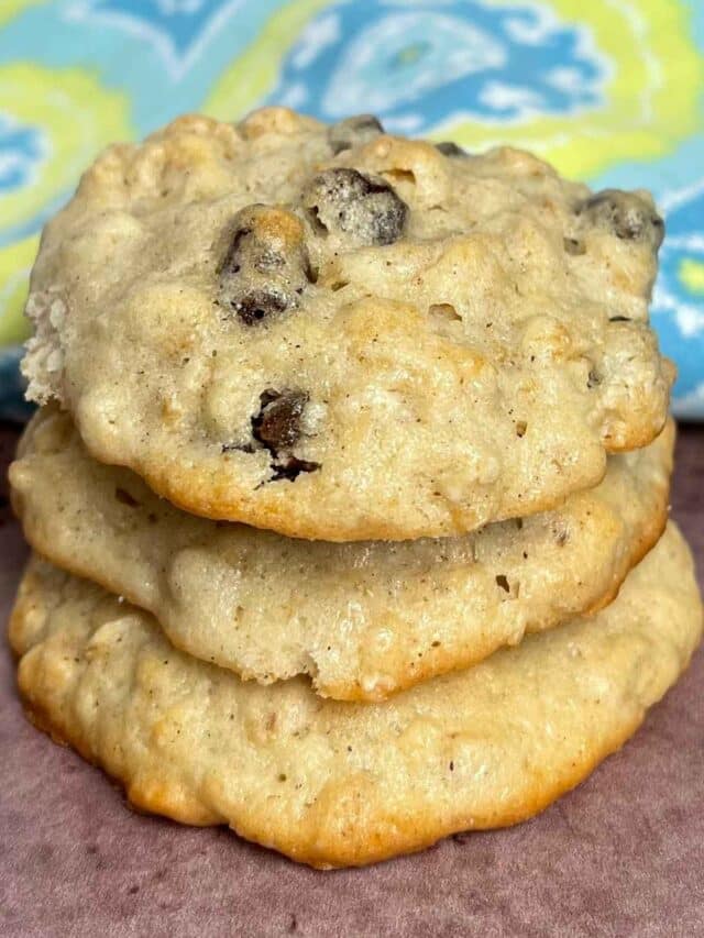 Soft Oatmeal Cookies