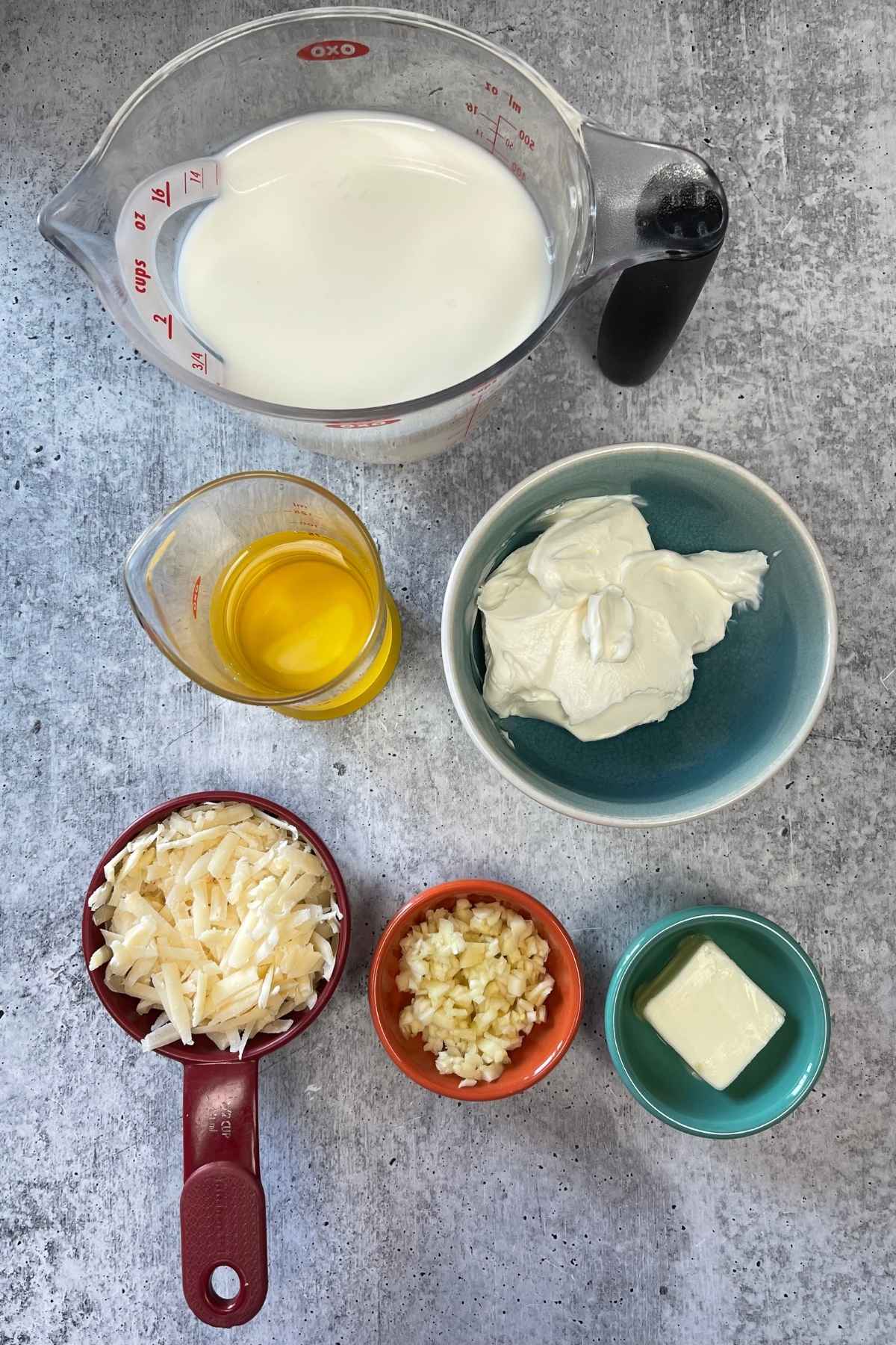 Ingredients for Easy Homemade Alfredo Sauce