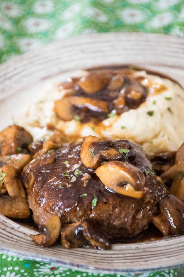 Hamburger Steaks Stroganoff