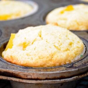 Featured image for peach muffins.