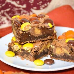 Featured image for peanut butter cup brownies.