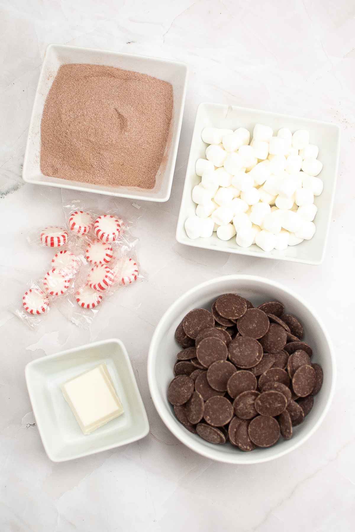 Ingredients for peppermint hot cocoa bomb.