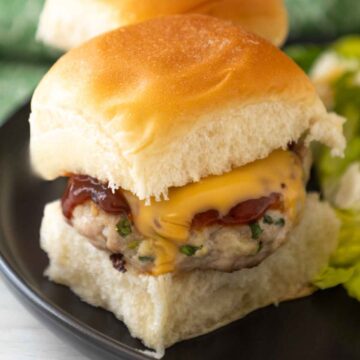 Featured image for pork burgers.