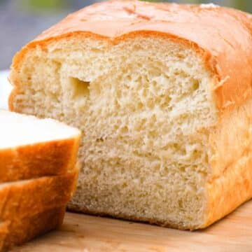 Homemade soft white bread featured image.