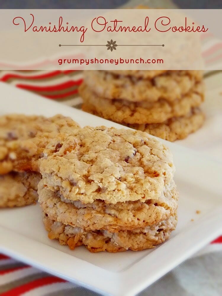 Pin image for vanishing oatmeal cookies.