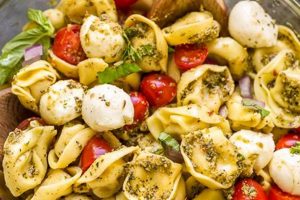 Easy Tortellini Pesto Pasta Salad Recipe (Classic) Quick Salad Recipes for Healthy Salad Ideas to Boost Your Nutrition Easy Tortellini Pesto Pasta Salad Recipe (Classic) | Quick Salad Recipes for Healthy Salad Ideas to Boost Your Nutrition