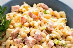 Classic Ham Macaroni Salad Recipe Quick Salad Recipes for Healthy Salad Ideas to Boost Your Nutrition Classic Ham Macaroni Salad Recipe | Quick Salad Recipes for Healthy Salad Ideas to Boost Your Nutrition