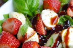 Panera Bread Strawberry Salad Recipe Quick Salad Recipes for Healthy Salad Ideas to Boost Your Nutrition Panera Bread Strawberry Salad Recipe | Quick Salad Recipes for Healthy Salad Ideas to Boost Your Nutrition