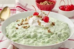Easy Betty Crocker Watergate Salad Recipe (Classic) Quick Salad Recipes for Healthy Salad Ideas to Boost Your Nutrition Easy Betty Crocker Watergate Salad Recipe (Classic) | Quick Salad Recipes for Healthy Salad Ideas to Boost Your Nutrition