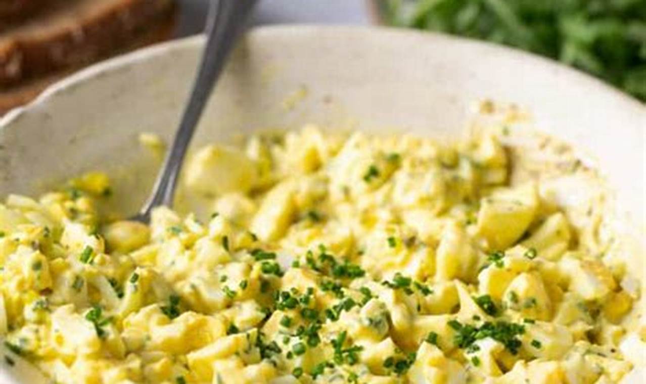 Healthy Low-Calorie Egg Salad Recipe | Quick Salad Recipes for Healthy Salad Ideas to Boost Your Nutrition