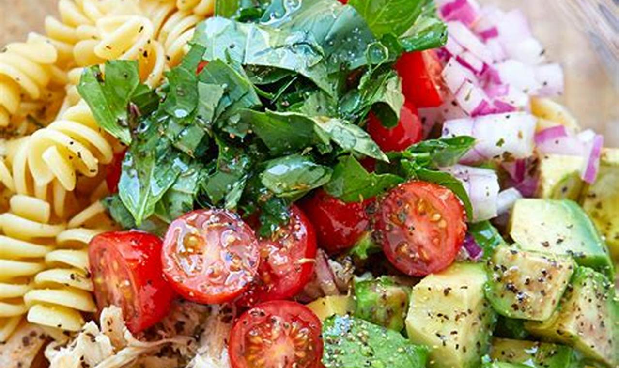Classic & Easy Pasta Chicken Salad Recipe | Quick Salad Recipes for Healthy Salad Ideas to Boost Your Nutrition