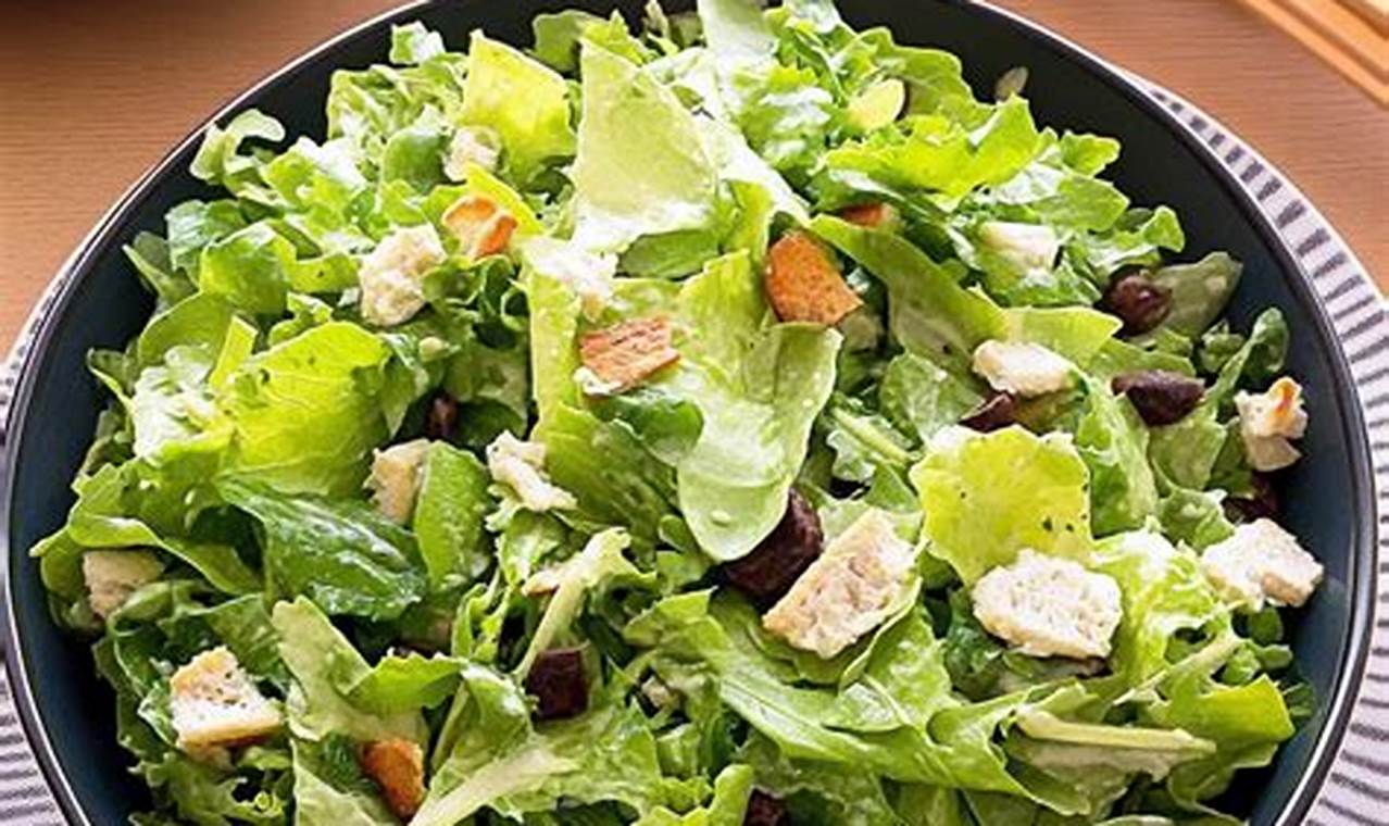 Classic French Bistro Salad Recipe: A Simple Guide | Quick Salad Recipes for Healthy Salad Ideas to Boost Your Nutrition
