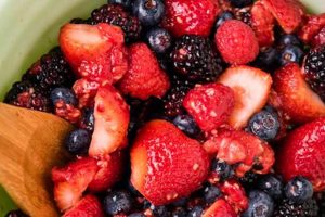 Easy Mixed Berry Salad Recipe & Dressing Ideas | Quick Salad Recipes for Healthy Salad Ideas to Boost Your Nutrition