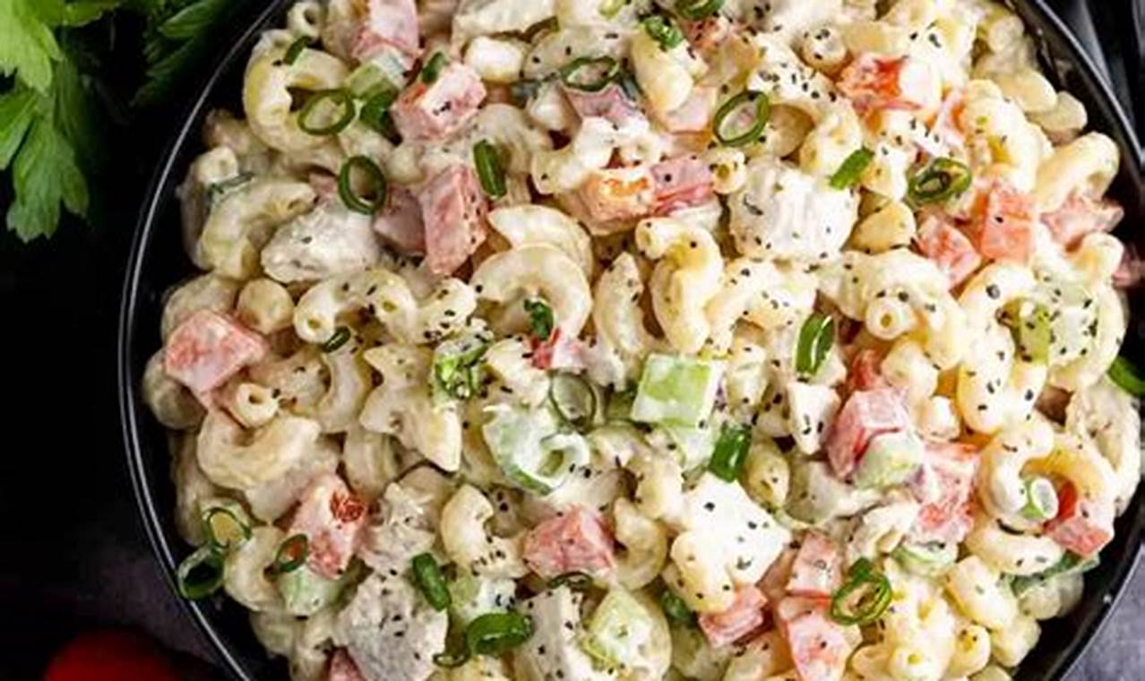 Classic Macaroni Chicken Salad Recipe & Variations Quick Salad Recipes for Healthy Salad Ideas to Boost Your Nutrition Classic Macaroni Chicken Salad Recipe & Variations | Quick Salad Recipes for Healthy Salad Ideas to Boost Your Nutrition