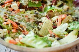 Outback Steakhouse Salad Recipe | Quick Salad Recipes for Healthy Salad Ideas to Boost Your Nutrition