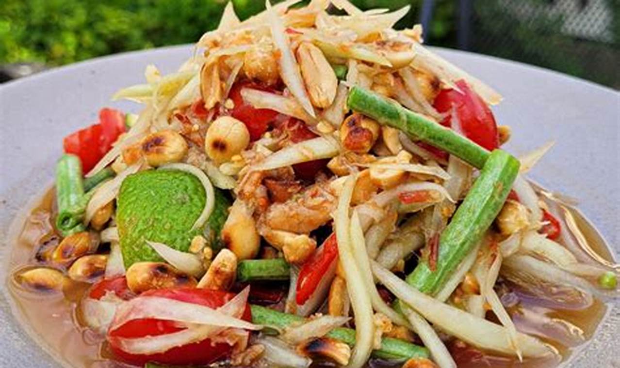 Authentic Thai Papaya Salad (Somtum) Recipe | Quick Salad Recipes for Healthy Salad Ideas to Boost Your Nutrition